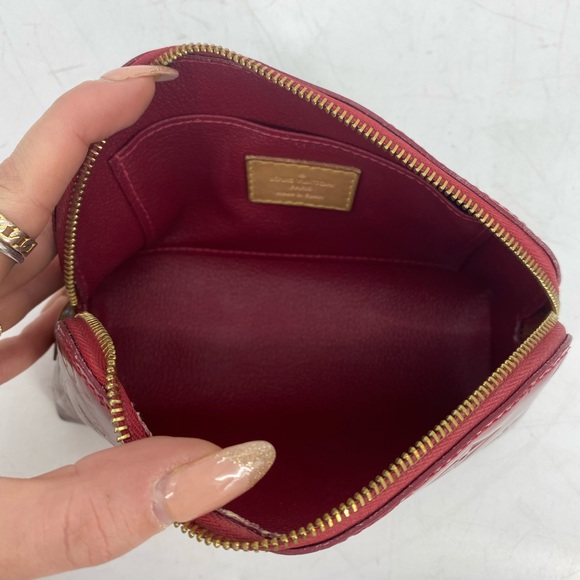 Louis Vuitton Vernis Pouch - Picture 10 of 12